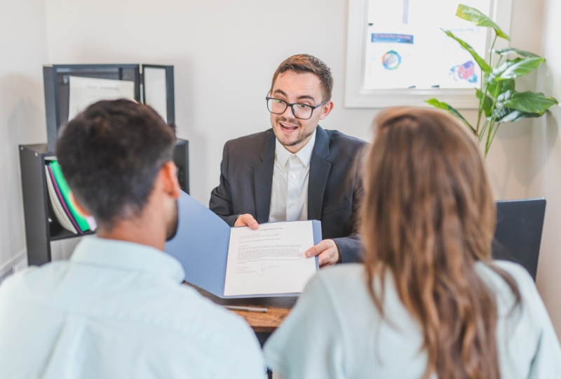 InvestorsSIA_pexels-photo-8292884