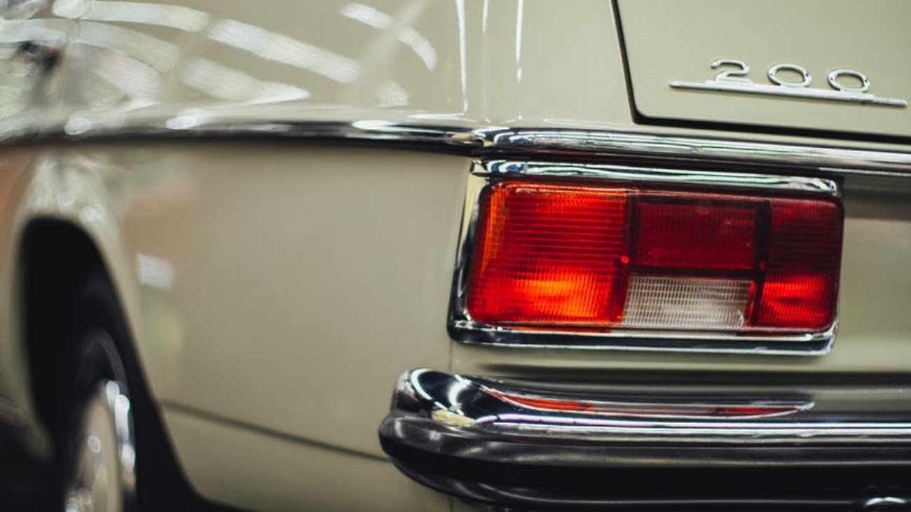 InvestorsSIA_pexels-photo-1729995